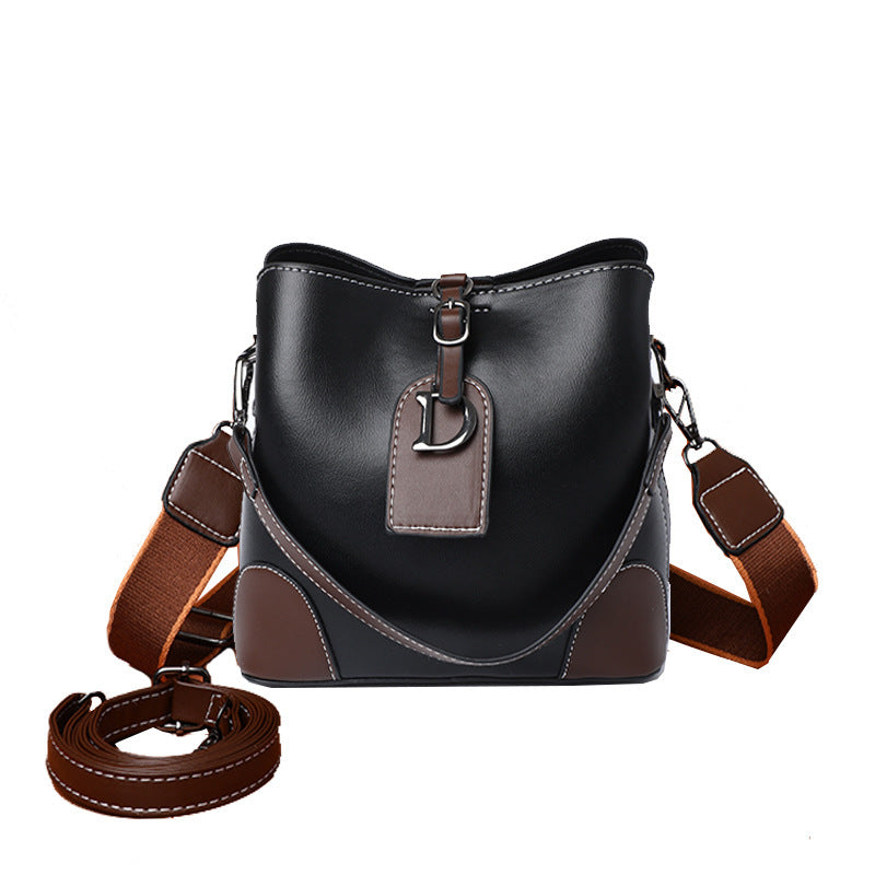 Nova Letter D Crossbody Bag