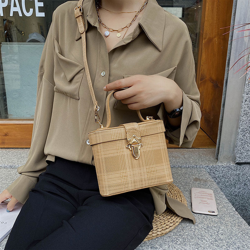 Nova Classic Bucket Bag
