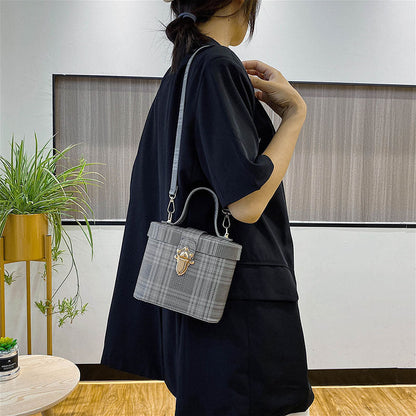 Nova Classic Bucket Bag