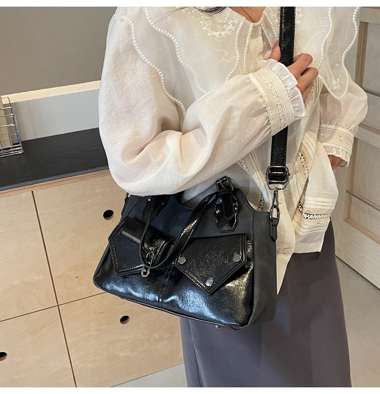Nova European and American Retro Shoulder Bag